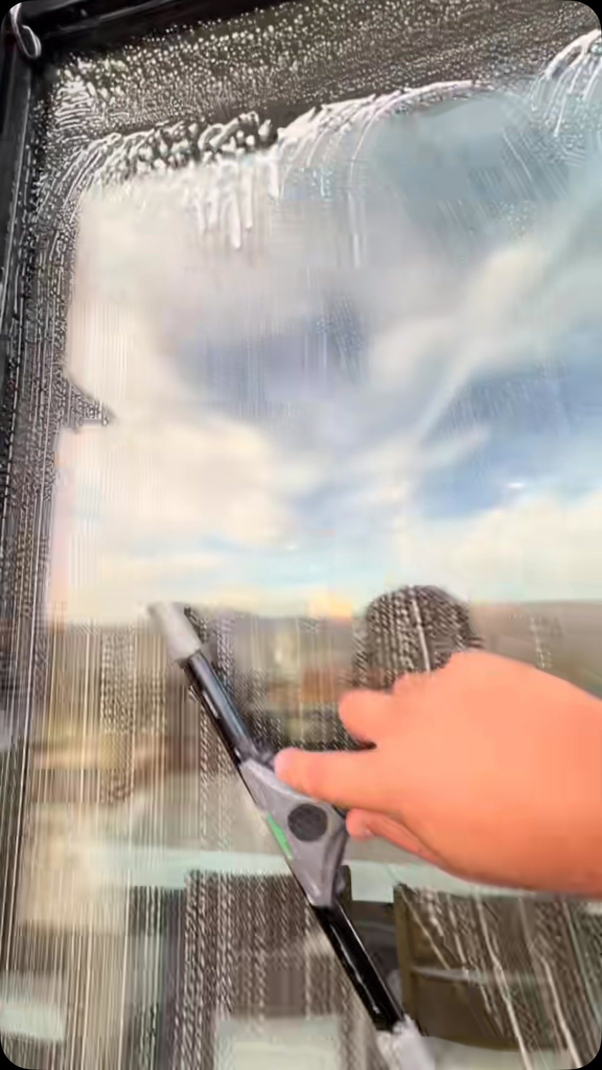 #windowcleaning #utahbusiness #windowcleaner #localbusiness #windowcleaningservice