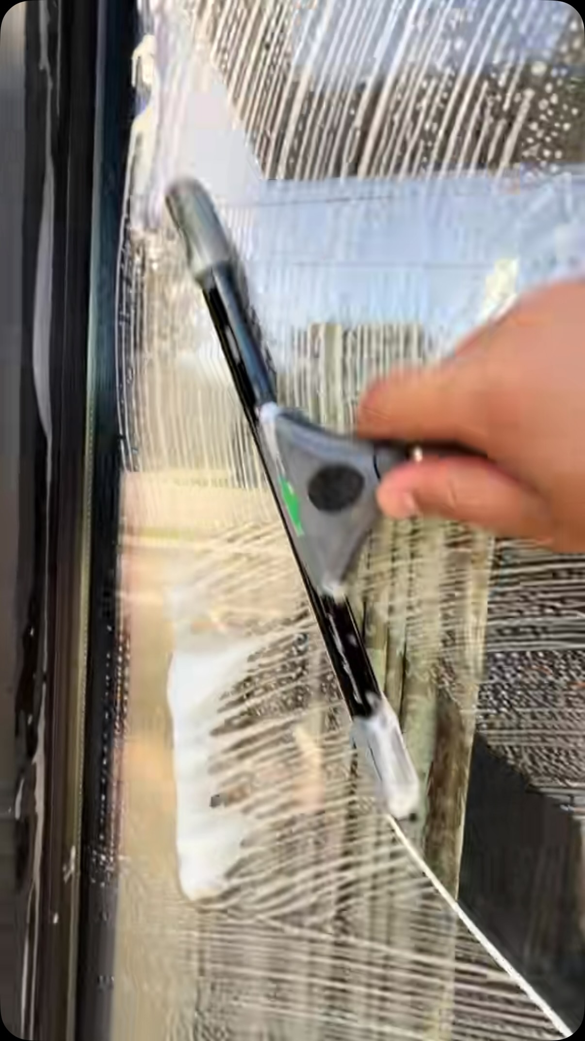 #windowcleaning #utahbusiness #windowcleaner #localbusiness #windowcleaningservice