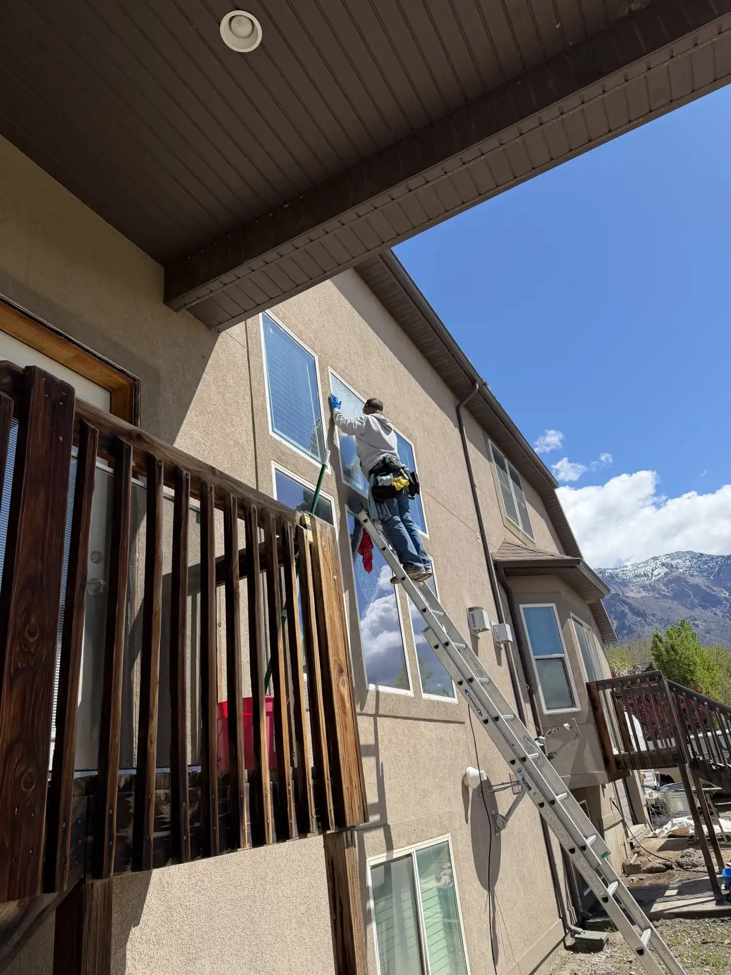 Willard, UT: Clear Country Cleaning Window Perfection